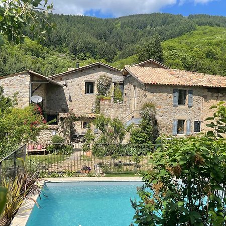 La Demeure Des Maitres Bed & Breakfast Chirols Exterior photo
