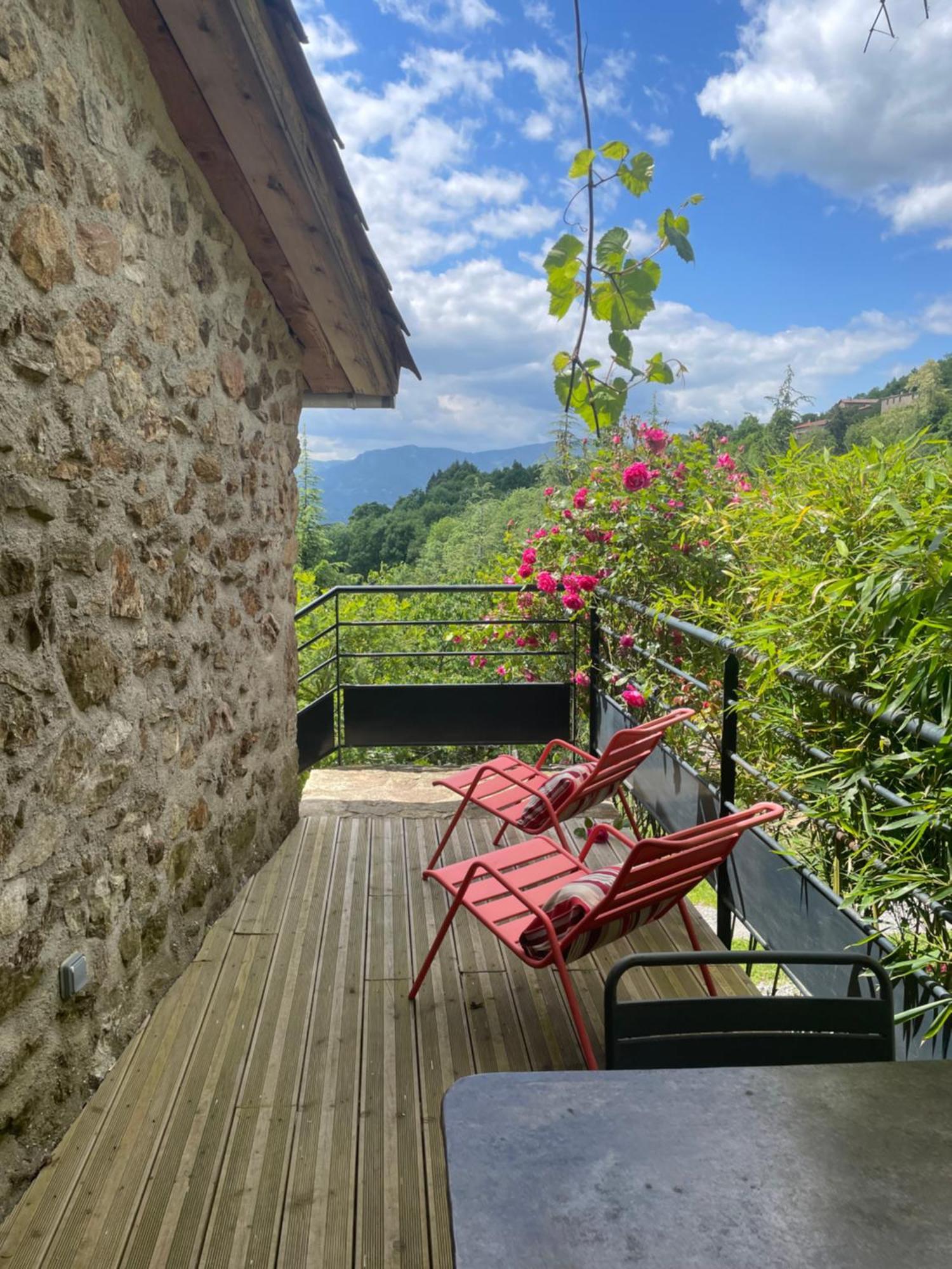 La Demeure Des Maitres Bed & Breakfast Chirols Exterior photo